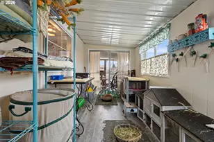 1199 N Terry St, Eugene, OR 97402 - Photo 35