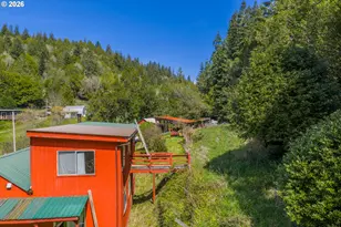 55395 Glen Aiken Creek Rd, Coquille, OR 97423 - Photo 13