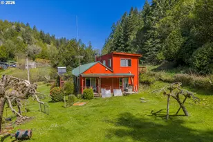 55395 Glen Aiken Creek Rd, Coquille, OR 97423 - Photo 11