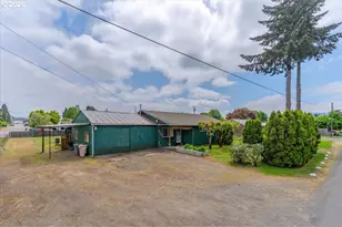 2733 Birch St, Lebanon, OR 97355 - Photo 3
