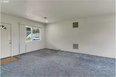 2733 Birch St, Lebanon, OR 97355 - Photo 9
