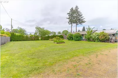 2733 Birch St, Lebanon, OR 97355 - Photo 37