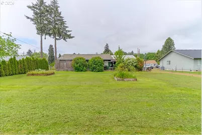 2733 Birch St, Lebanon, OR 97355 - Photo 39