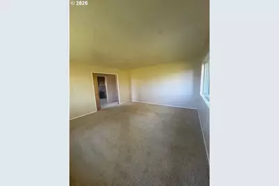 18205 NW Reeder Rd, Portland, OR 97231 - Photo 5