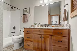 1970 Landaggard Dr, Salem, OR 97304 - Photo 27