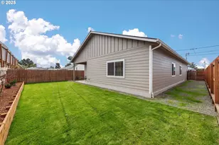1065 Crocker St, Coos Bay, OR 97420 - Photo 35
