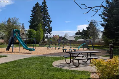 10992 SE Stanley Ave, Milwaukie, OR 97222 - Photo 45