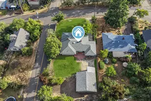 1166 NE Klamath Ave, Roseburg, OR 97470 - Photo 39
