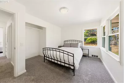 1166 NE Klamath Ave, Roseburg, OR 97470 - Photo 19