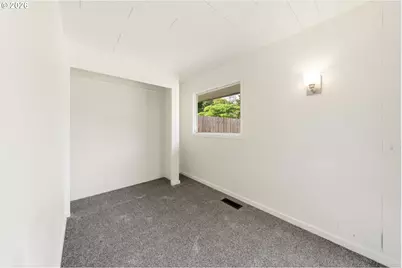 1166 NE Klamath Ave, Roseburg, OR 97470 - Photo 15