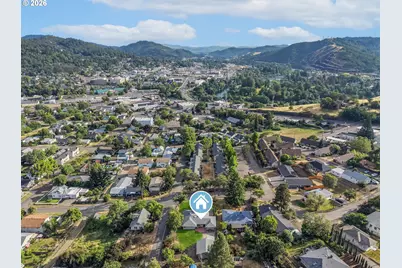1166 NE Klamath Ave, Roseburg, OR 97470 - Photo 41