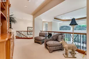 802 NE Brennan Ln, Hillsboro, OR 97124 - Photo 19