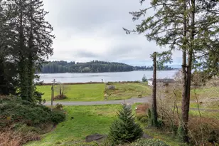 3823 Yaquina Bay Rd, Newport, OR 97365 - Photo 31