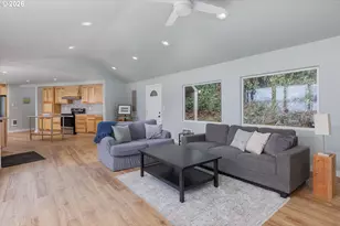 3823 Yaquina Bay Rd, Newport, OR 97365 - Photo 3