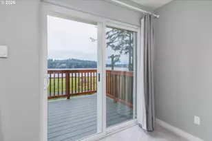 3823 Yaquina Bay Rd, Newport, OR 97365 - Photo 29
