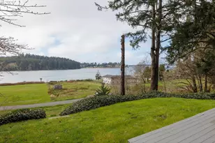 3823 Yaquina Bay Rd, Newport, OR 97365 - Photo 43