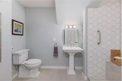 3823 Yaquina Bay Rd, Newport, OR 97365 - Photo 19