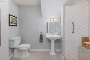 3823 Yaquina Bay Rd, Newport, OR 97365 - Photo 19