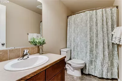 1942 Adelman Loop, Eugene, OR 97402 - Photo 13