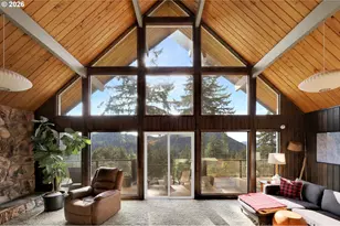 34795 Row River Rd, Cottage Grove, OR 97424 - Photo 23