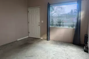 617 N Grant St, Newberg, OR 97132 - Photo 3