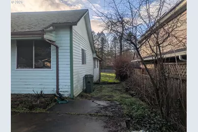 617 N Grant St, Newberg, OR 97132 - Photo 17