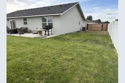 213 River Ridge Dr, Boardman, OR 97818 - Photo 17