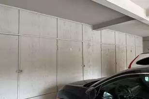 1129 SW Gaines St, Portland, OR 97239 - Photo 3