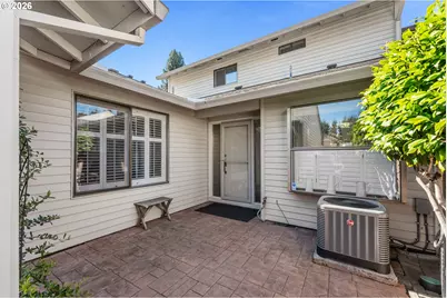 9520 SW Lakeside Dr, Tigard, OR 97224 - Photo 5