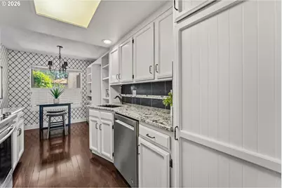 9520 SW Lakeside Dr, Tigard, OR 97224 - Photo 23