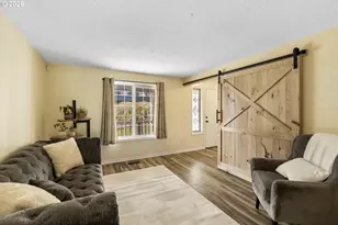 11121 NW 22nd Ct, Vancouver, WA 98685 - Photo 5