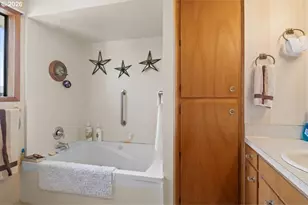 1673 Princeton Rd, Woodburn, OR 97071 - Photo 29