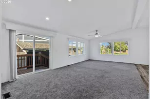 570 N 10th Ave, Cornelius, OR 97113 - Photo 9