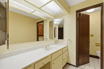 64 Wheatherstone Ct #36, Lake Oswego, OR 97035 - Photo 21