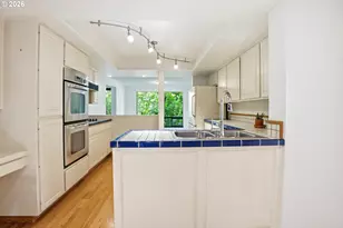 64 Wheatherstone Ct, Lake Oswego, OR 97035 - Photo 15