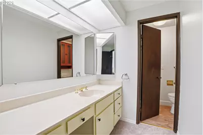 64 Wheatherstone Ct #36, Lake Oswego, OR 97035 - Photo 11