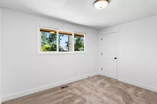 16720 SE Valley View Rd, Milwaukie, OR 97267 - Photo 19