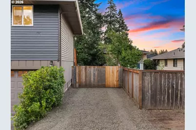 16720 SE Valley View Rd, Milwaukie, OR 97267 - Photo 31