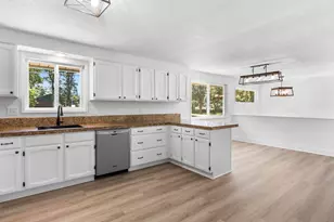 16720 SE Valley View Rd, Milwaukie, OR 97267 - Photo 9