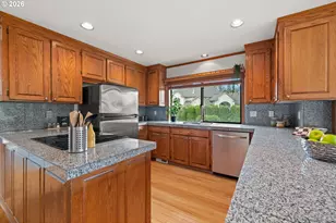 11734 SE Banbury Cir, Happy Valley, OR 97086 - Photo 9