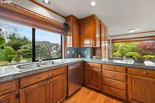 11734 SE Banbury Cir, Happy Valley, OR 97086 - Photo 13