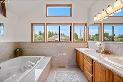 11734 SE Banbury Cir, Happy Valley, OR 97086 - Photo 33