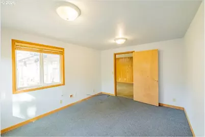 3603 Pioneer Dr SE, Salem, OR 97302 - Photo 23