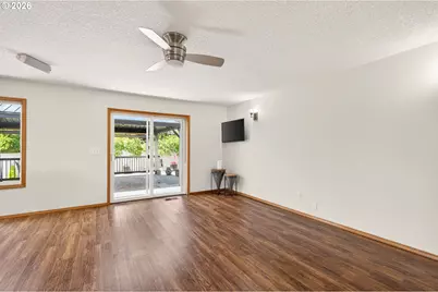 671 NW Allen Ct, McMinnville, OR 97128 - Photo 19