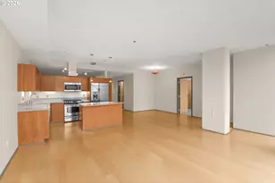 1221 SW 10th Ave, Portland, OR 97205 - Photo 9