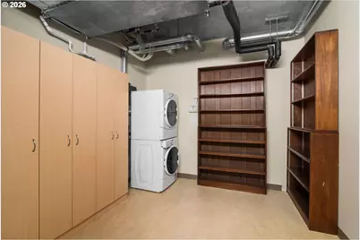 1221 SW 10th Ave #702, Portland, OR 97205 - Photo 25