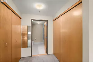 1221 SW 10th Ave, Portland, OR 97205 - Photo 19