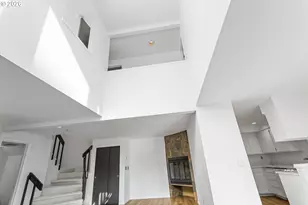 3676 Spring Ln, Lake Oswego, OR 97035 - Photo 7