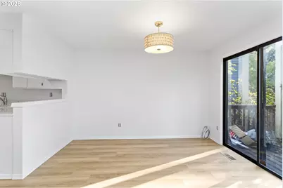 3676 Spring Ln, Lake Oswego, OR 97035 - Photo 9