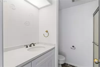 3676 Spring Ln, Lake Oswego, OR 97035 - Photo 23